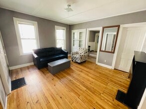 52 Saint John Ave, Unit 2026-2027 in Binghamton, NY - Building Photo - Building Photo