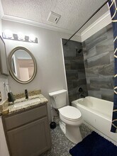 11311 Sir Winston St in San Antonio, TX - Foto de edificio - Building Photo
