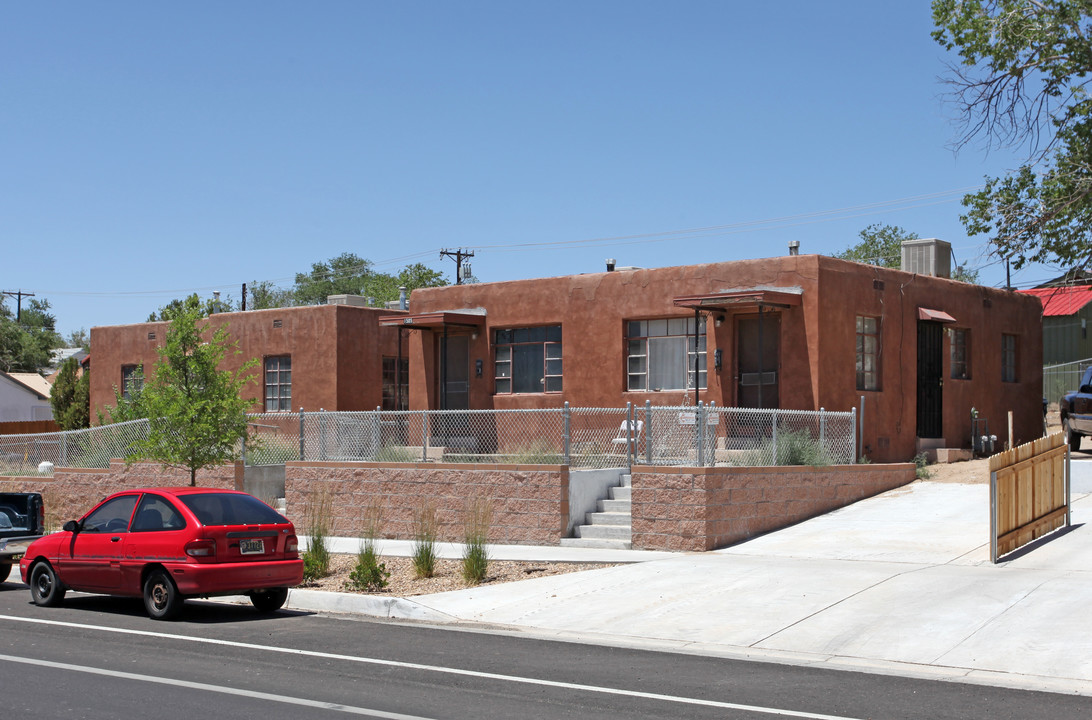 312-318 Maple St SE in Albuquerque, NM - Building Photo