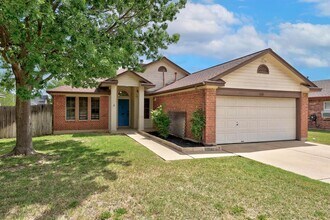 510 Millcreek Ln in Leander, TX - Building Photo - Building Photo