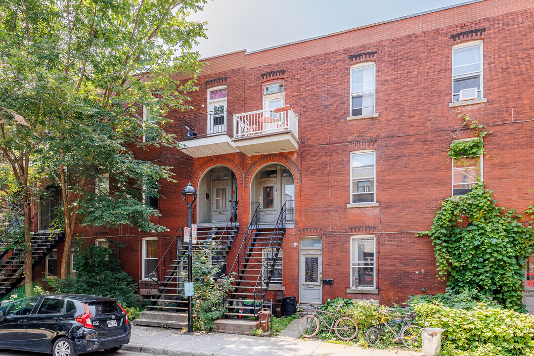 1002 Saint-Philippe Rue in Montréal, QC - Building Photo