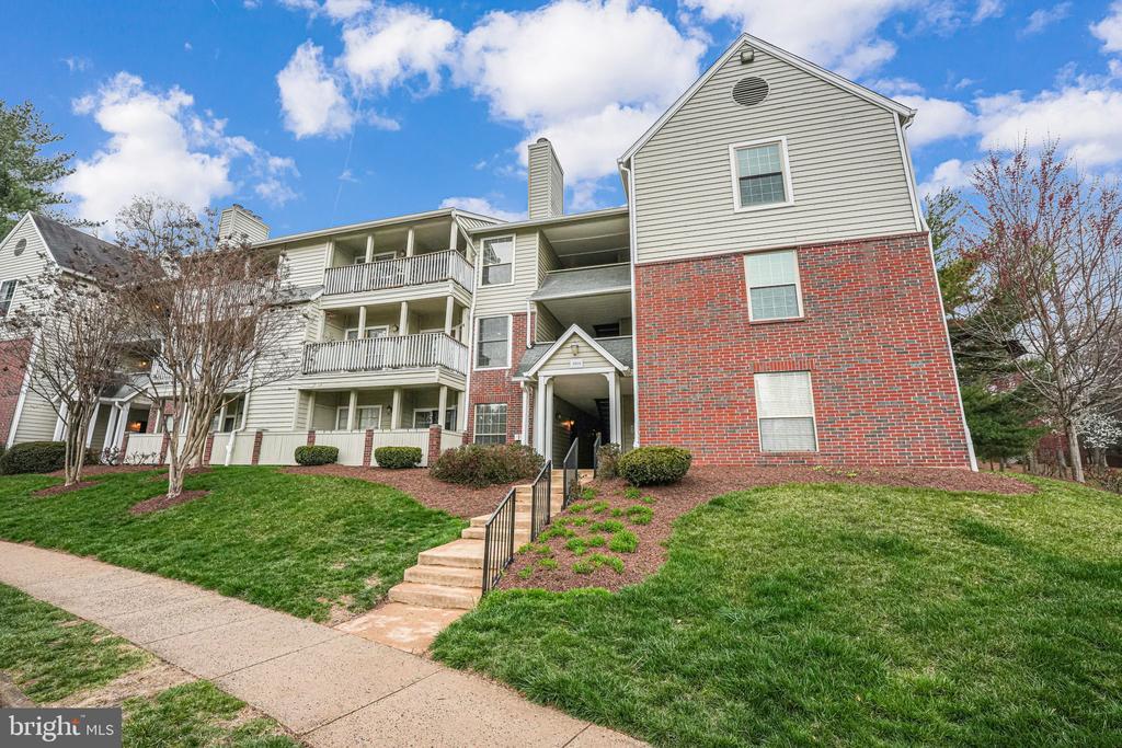 3904 Penderview Dr in Fairfax, VA - Building Photo