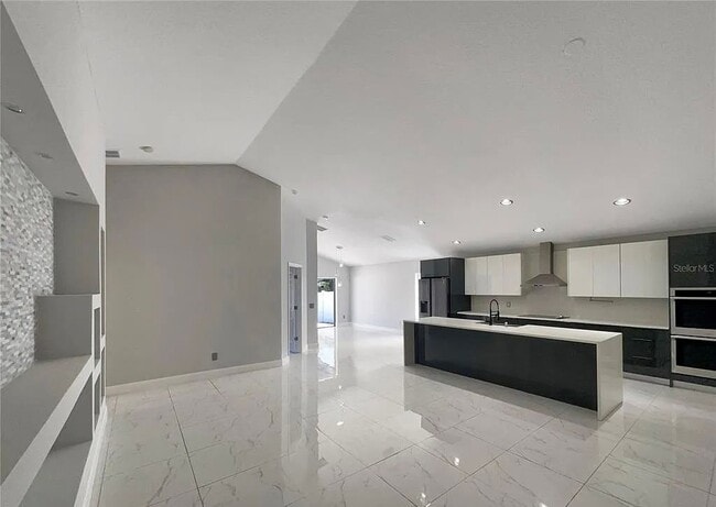 3137 Moulden Hollow Dr in Zephyrhills, FL - Building Photo - Building Photo