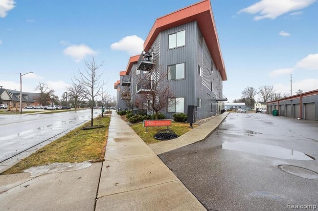 property at 293 N 2nd St