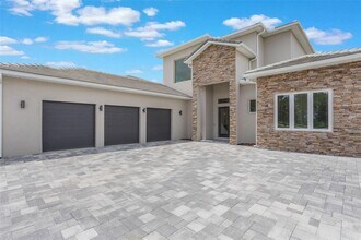 16110 Pendio Dr in Montverde, FL - Building Photo - Building Photo