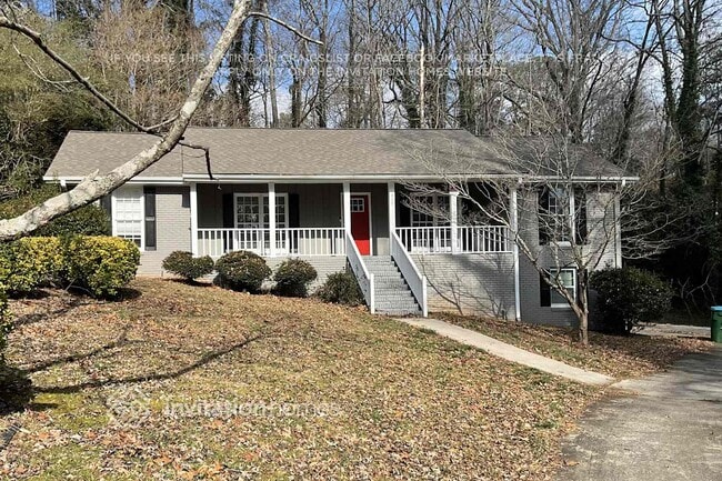 property at 460 Glendale Ct SW