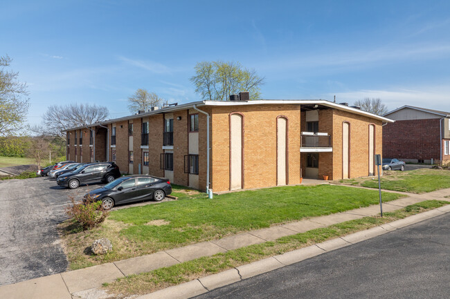 McNair Place Apartments in St. Charles, MO - Building Photo - Building Photo