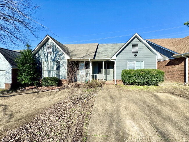 5528 Ginners Dr in Memphis, TN - Building Photo - Building Photo