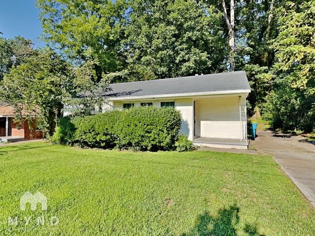 property at 1250 Lloyd Dr