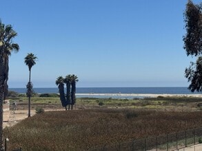 960 Lighthouse Way in Port Hueneme, CA - Building Photo - Building Photo