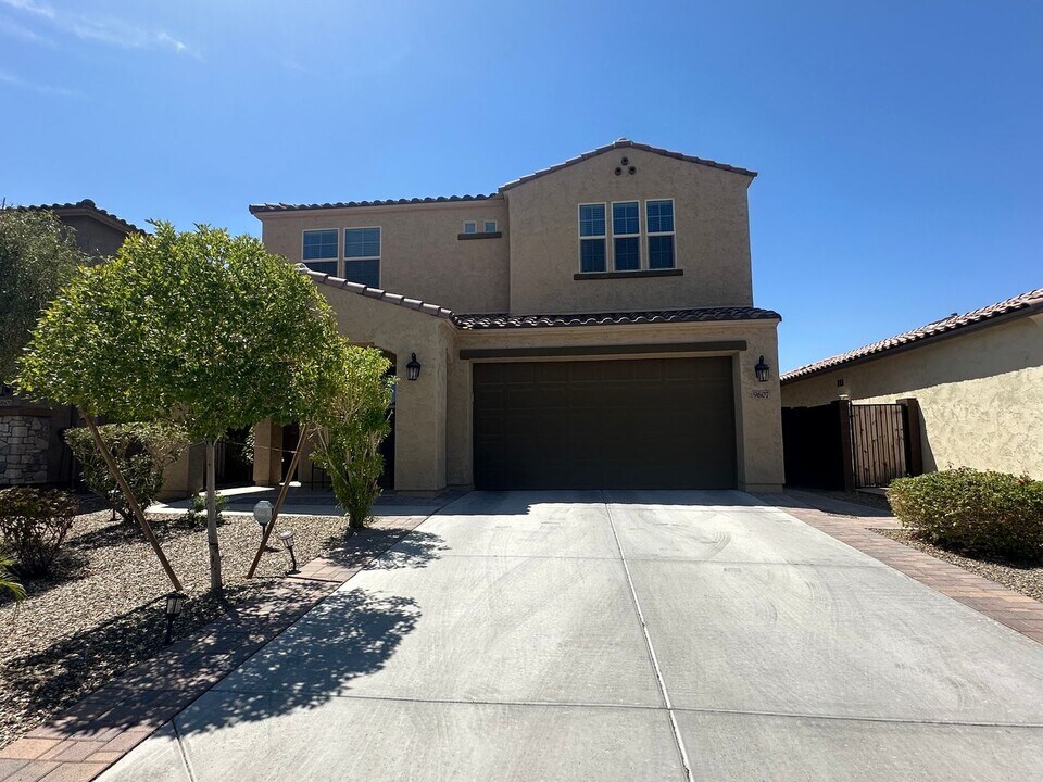 9607 W Donald Dr in Peoria, AZ - Building Photo