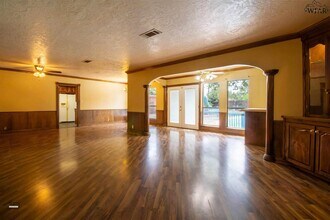 4304 Wynnwood Dr in Wichita Falls, TX - Building Photo - Building Photo