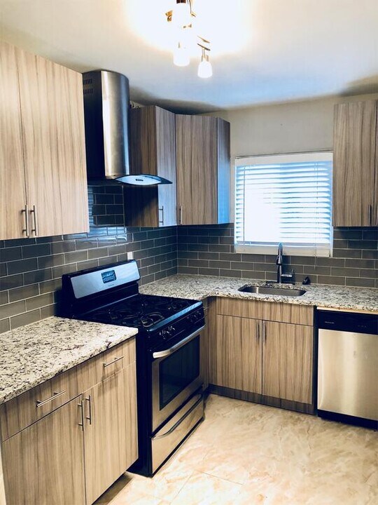 773 Greenwood Ave NE in Atlanta, GA - Building Photo