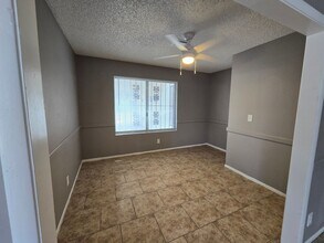 1784 Winterwood Blvd in Las Vegas, NV - Building Photo - Building Photo