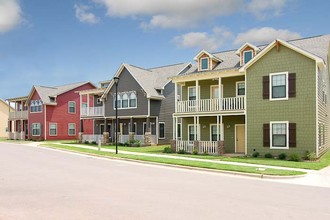 Aspen Heights in Waco, TX - Foto de edificio - Building Photo