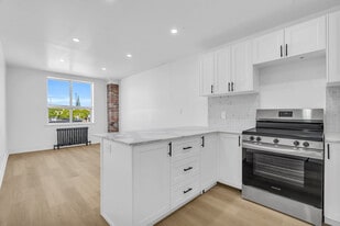 90 Carden St in Guelph, ON - Building Photo