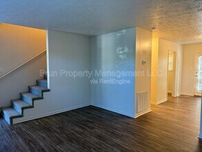 1204 Glade Hill Dr in Knoxville, TN - Building Photo - Building Photo