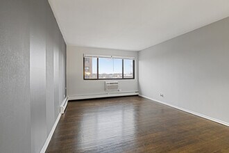 6029 N Winthrop Ave in Chicago, IL - Building Photo - Building Photo