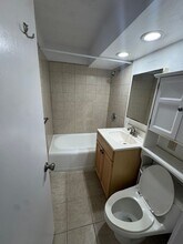 3093 Pualei Cir in Honolulu, HI - Building Photo - Building Photo