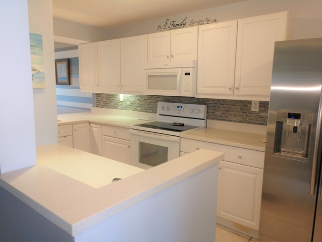 8 Royal Palm Way-Unit -3020 in Boca Raton, FL - Building Photo - Building Photo