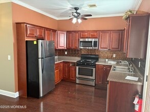 201 Riviera Dr in Toms River, NJ - Building Photo - Building Photo