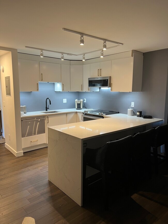 property at 2 Adams St