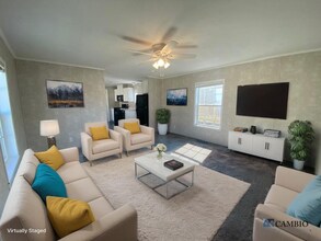 35 Lou Henry Ln in West Branch, IA - Building Photo - Building Photo