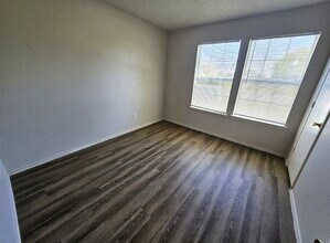 2841 McKenzie Ln in Lancaster, TX - Building Photo - Building Photo