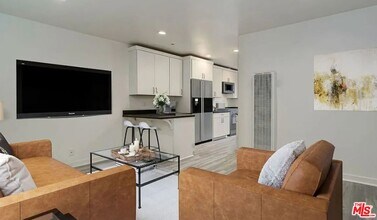 656 Indiana Ave in Los Angeles, CA - Building Photo - Building Photo