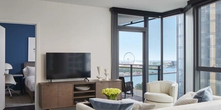 455 E Waterside Dr in Chicago, IL - Foto de edificio - Building Photo