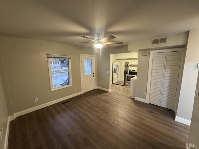 100-102 S Lewis St in Saline, MI - Building Photo - Building Photo