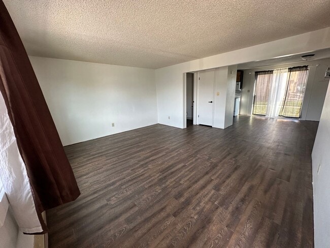 558 W 42nd St in Scottsbluff, NE - Building Photo - Building Photo