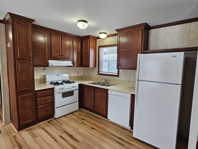 property at 419 Elmwood Cir