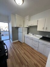 1076 Washington St in Norwood, MA - Building Photo - Building Photo