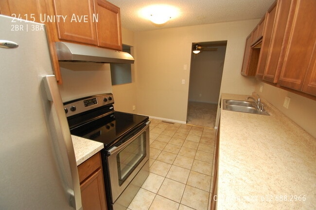 2415 Unity Ave N in Minneapolis, MN - Building Photo - Building Photo