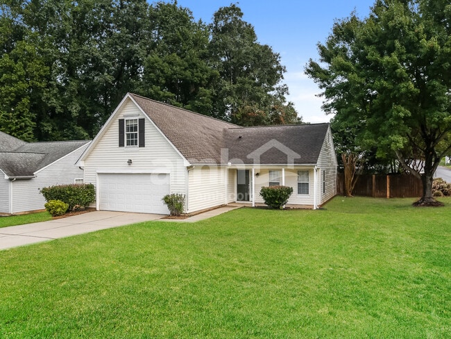 704 Bent Hollow Ct in Moore, SC - Building Photo - Building Photo