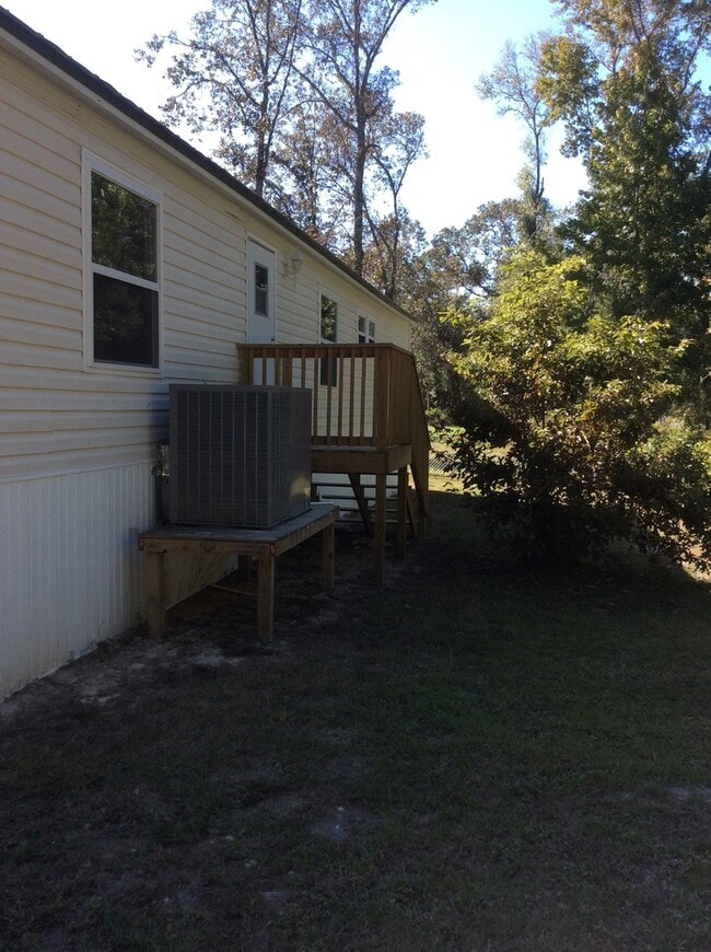 1894 Wild Cherry Dr in Tallahassee, FL - Building Photo - Building Photo