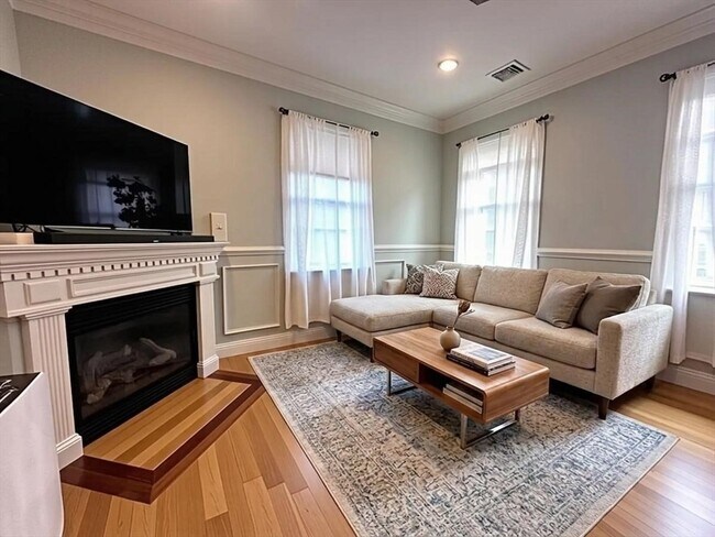 6 Wyman St in Boston, MA - Building Photo - Building Photo