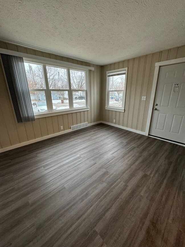 property at 2905 Collins St