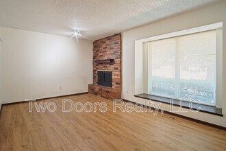 6708 Elk Canyon Rd in Oklahoma City, OK - Building Photo - Building Photo