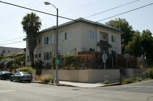 902 S Mesa St Apartments