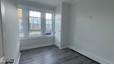 56 Lindsley Pl in East Orange, NJ - Building Photo - Building Photo