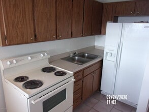 1713 Dixon Blvd in Cocoa, FL - Building Photo - Building Photo