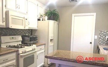 7613 Carabina Ct in Bakersfield, CA - Building Photo - Building Photo