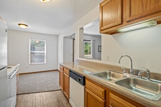 Parkcrest Apartments in Wyoming, MI - Foto de edificio - Building Photo