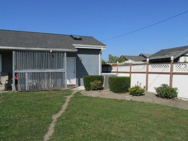 810 28th St in Anacortes, WA - Building Photo - Building Photo
