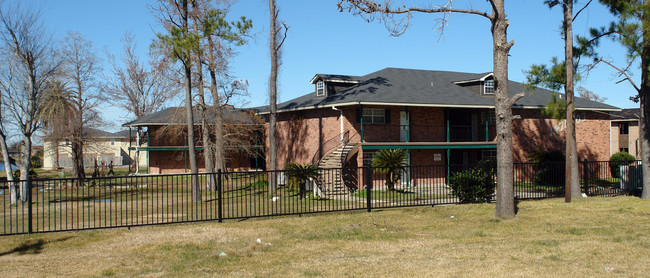 Acadian House Apartments in New Orleans, LA - Building Photo - Building Photo