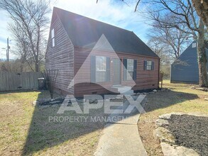2028 Woodrow Dr in Knoxville, TN - Building Photo - Building Photo