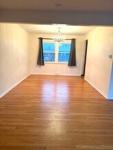 1814 Holly Ave in Darien, IL - Building Photo - Building Photo