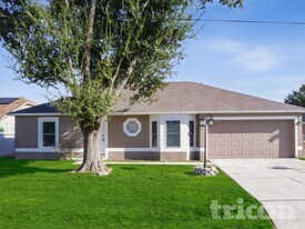 250 Canterbury Ct in Kissimmee, FL - Building Photo